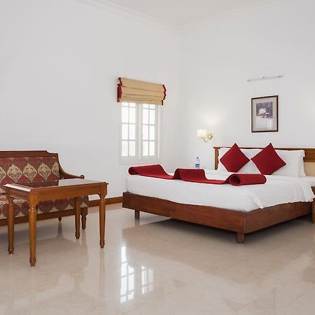 The Avenue Center Hotel Kochi Luaran gambar