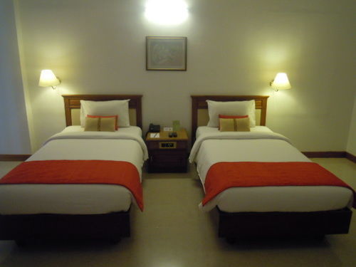 The Avenue Center Hotel Kochi Luaran gambar