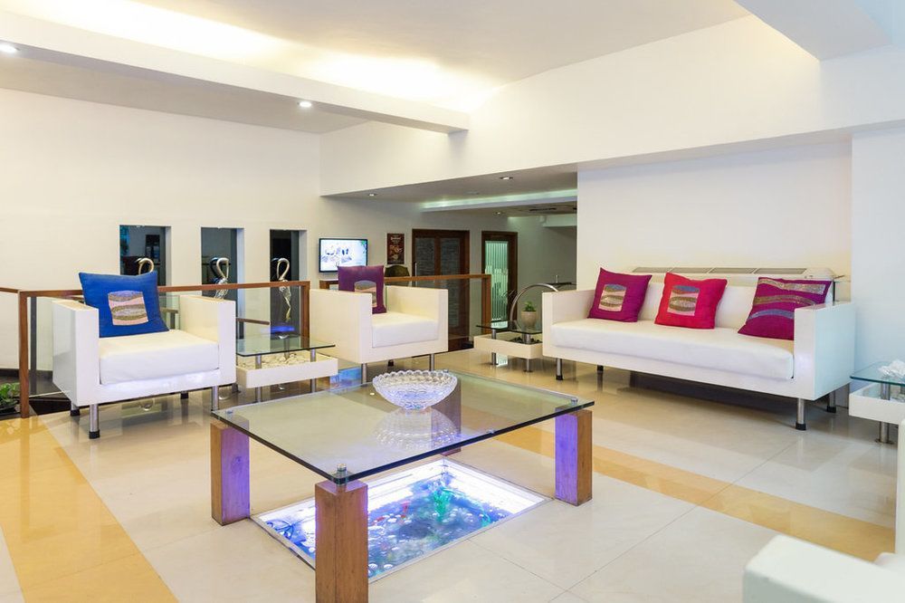 The Avenue Center Hotel Kochi Luaran gambar