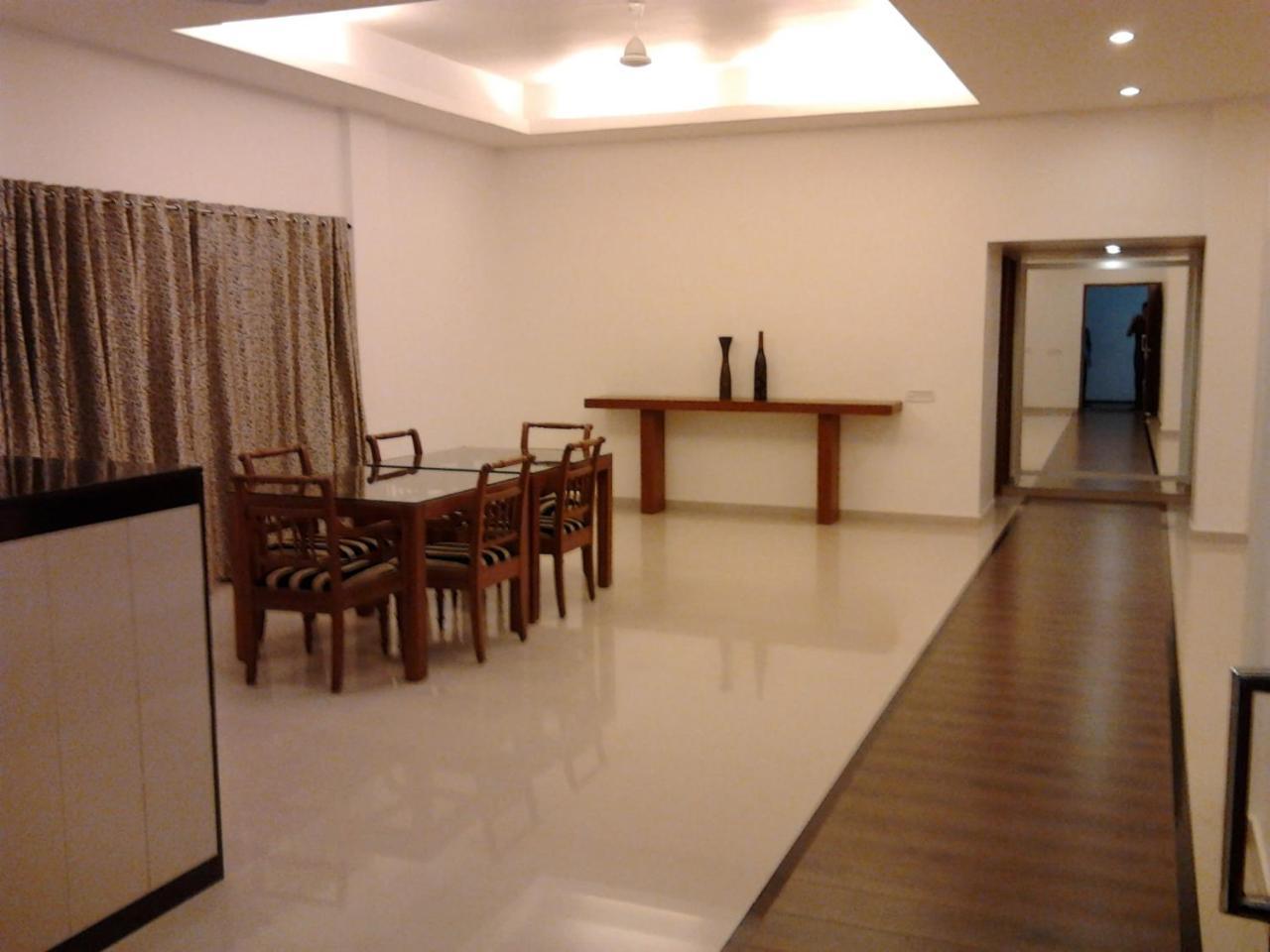The Avenue Center Hotel Kochi Luaran gambar