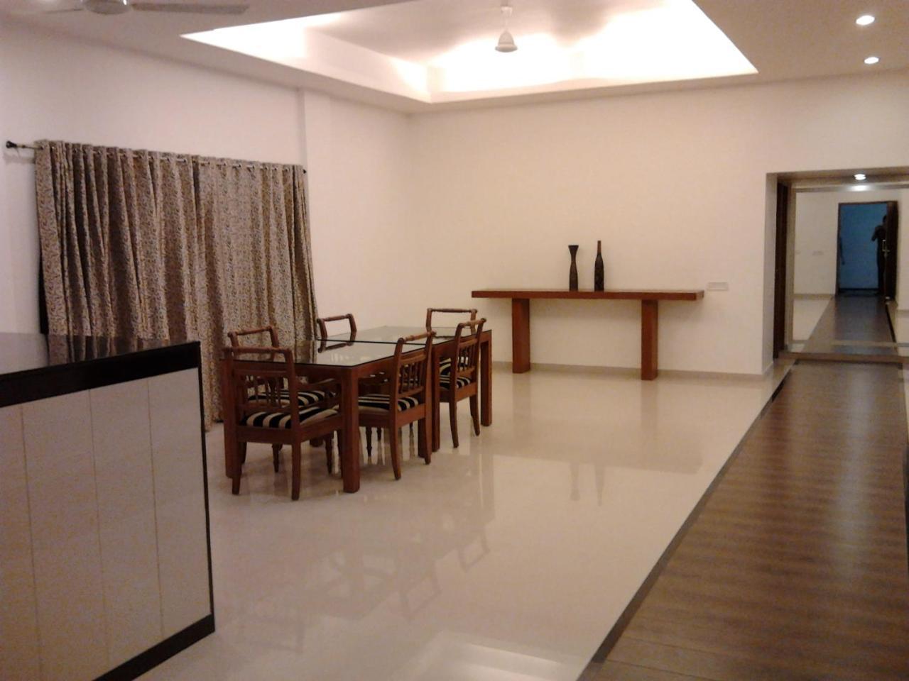 The Avenue Center Hotel Kochi Luaran gambar
